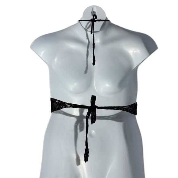 Uluwatu Black Boho crochet halter crop top with fringe - large - Picture 6 of 7